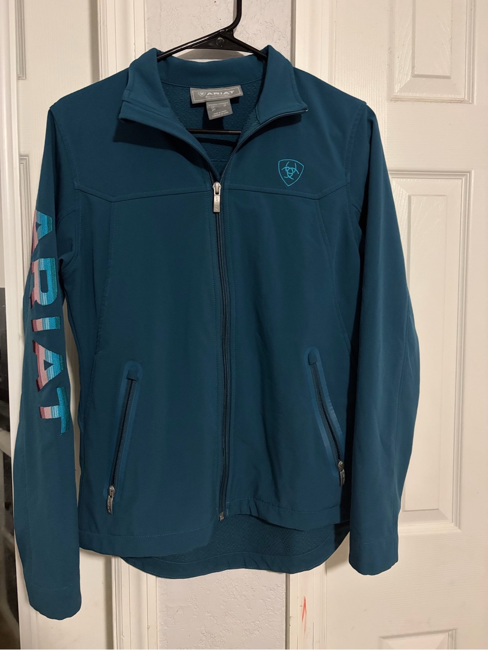 Ariat Men's Teal Full-Zip Softshell Jacket with Sleeve Logo